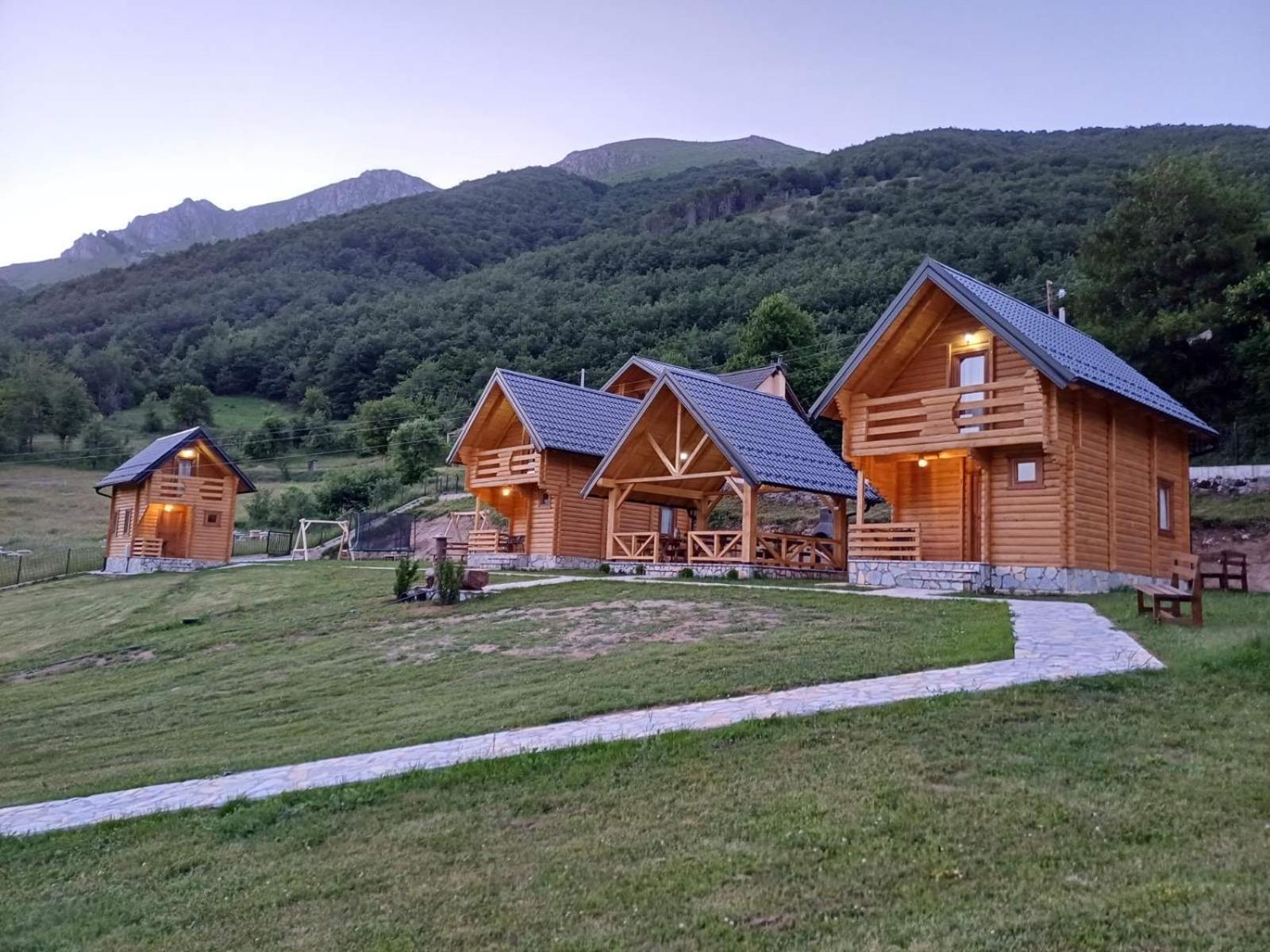 Soulrest Ekoresort - Mehov Konak Gusinje ภายนอก รูปภาพ