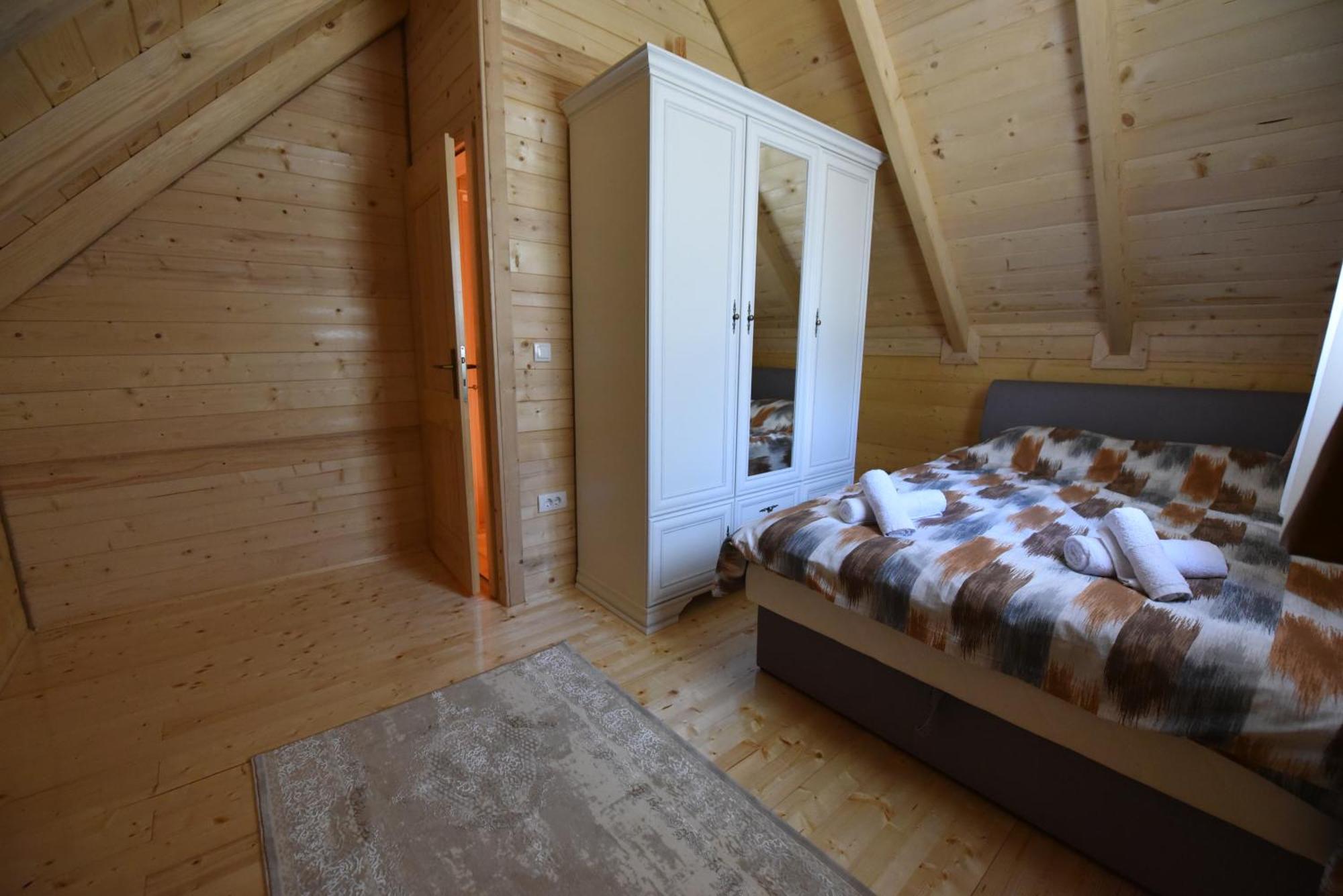 Soulrest Ekoresort - Mehov Konak Gusinje ภายนอก รูปภาพ