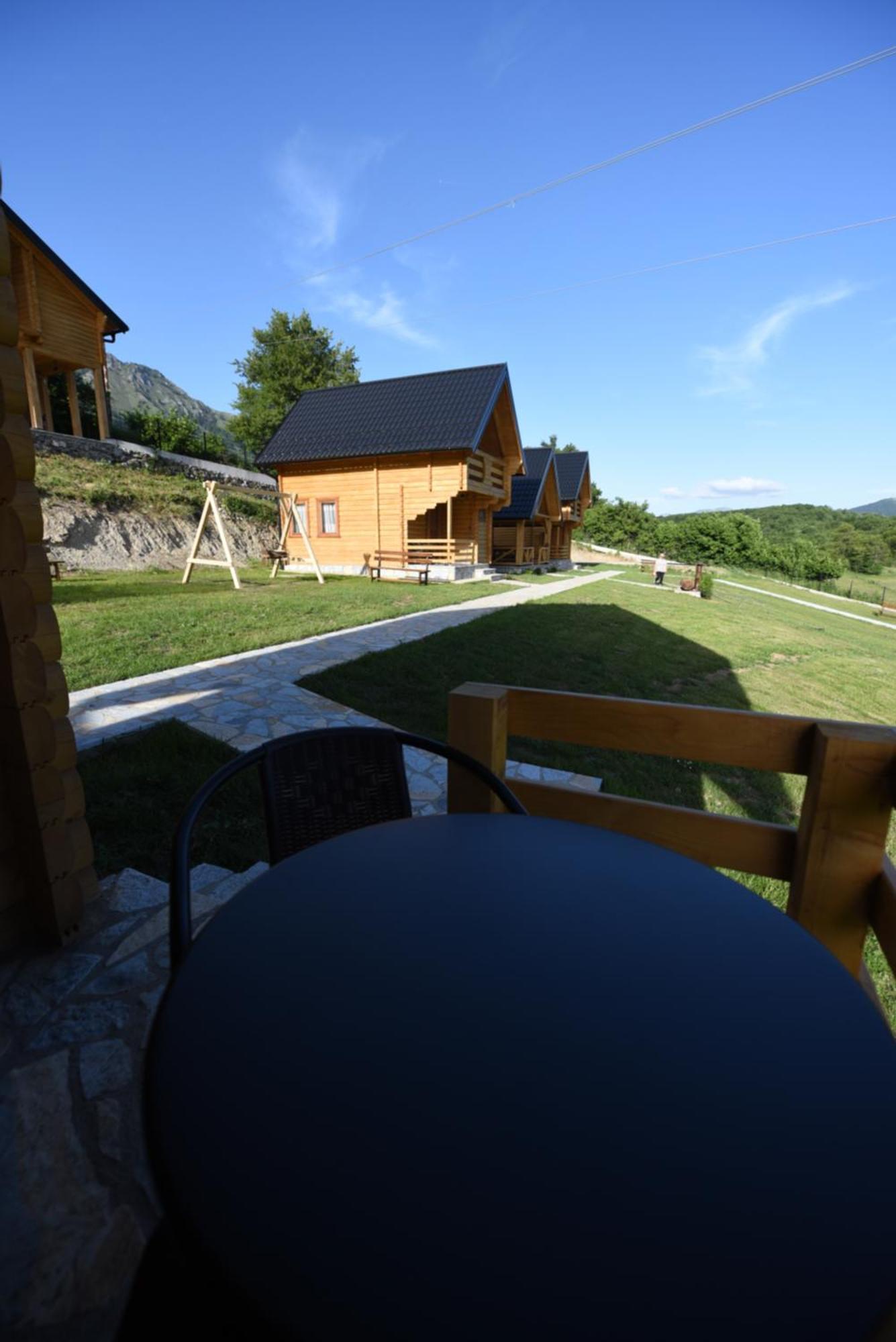 Soulrest Ekoresort - Mehov Konak Gusinje ภายนอก รูปภาพ