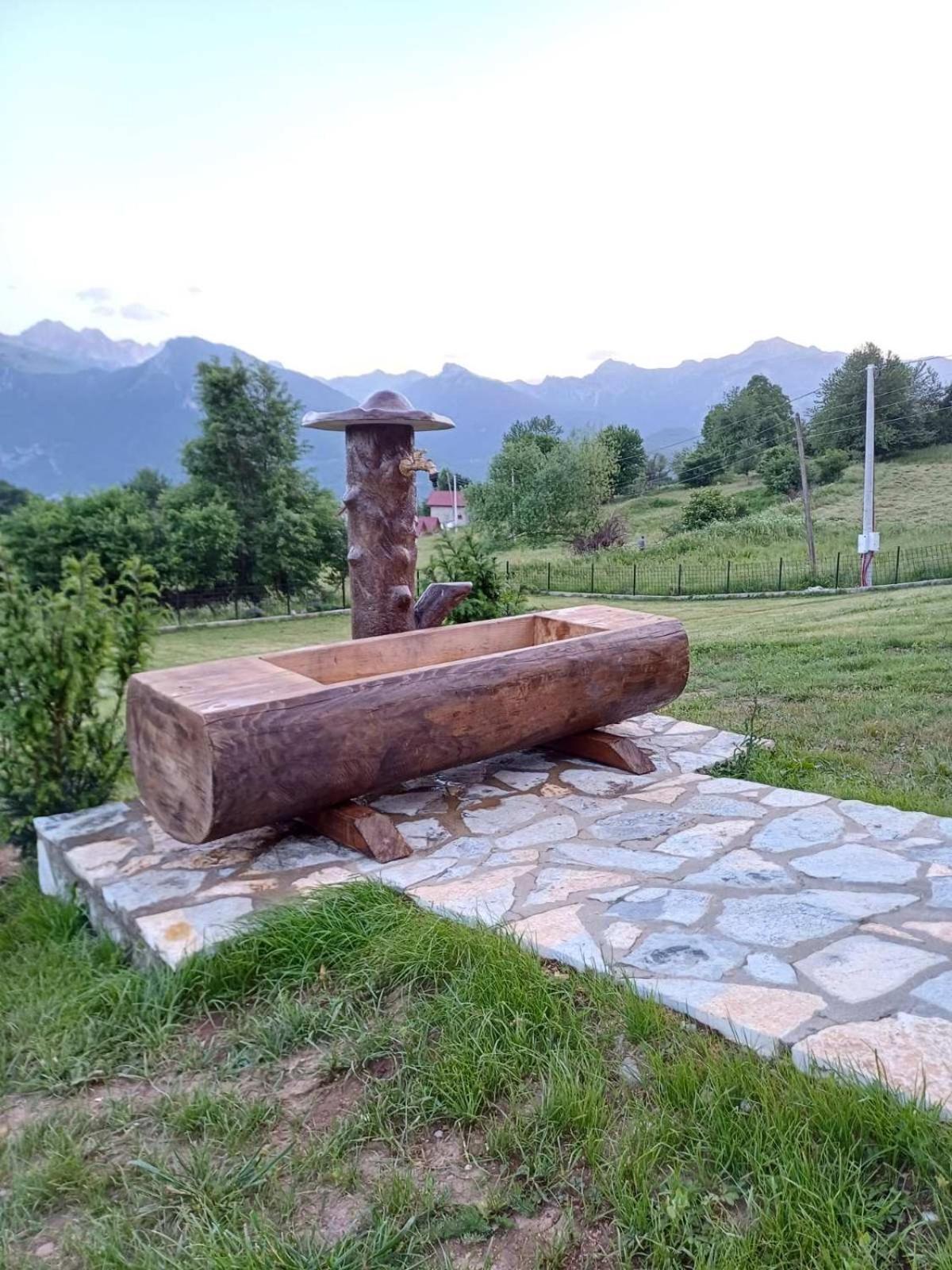 Soulrest Ekoresort - Mehov Konak Gusinje ภายนอก รูปภาพ
