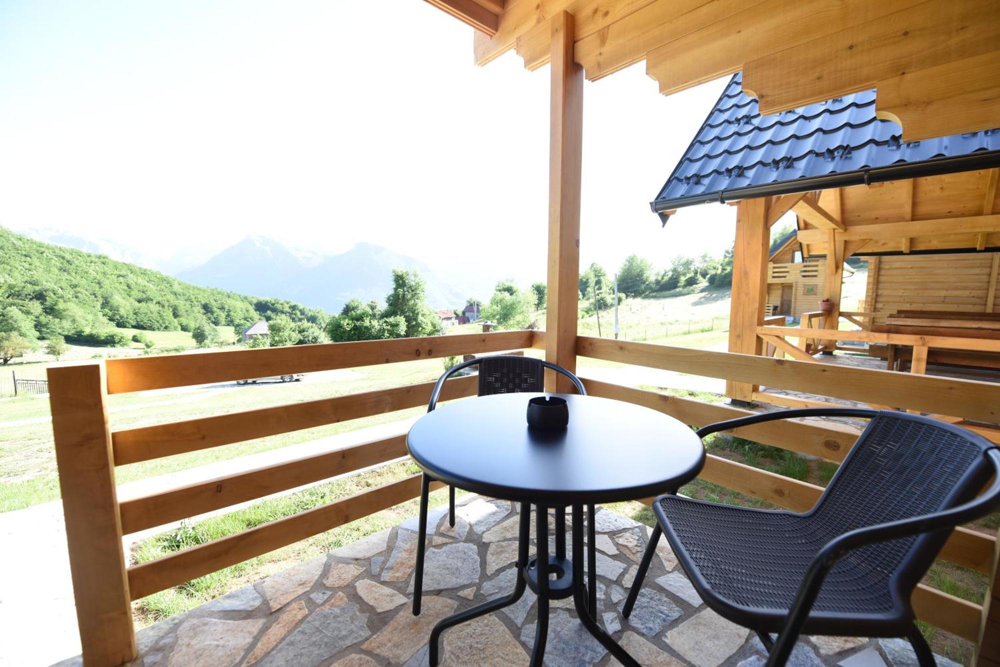 Soulrest Ekoresort - Mehov Konak Gusinje ภายนอก รูปภาพ