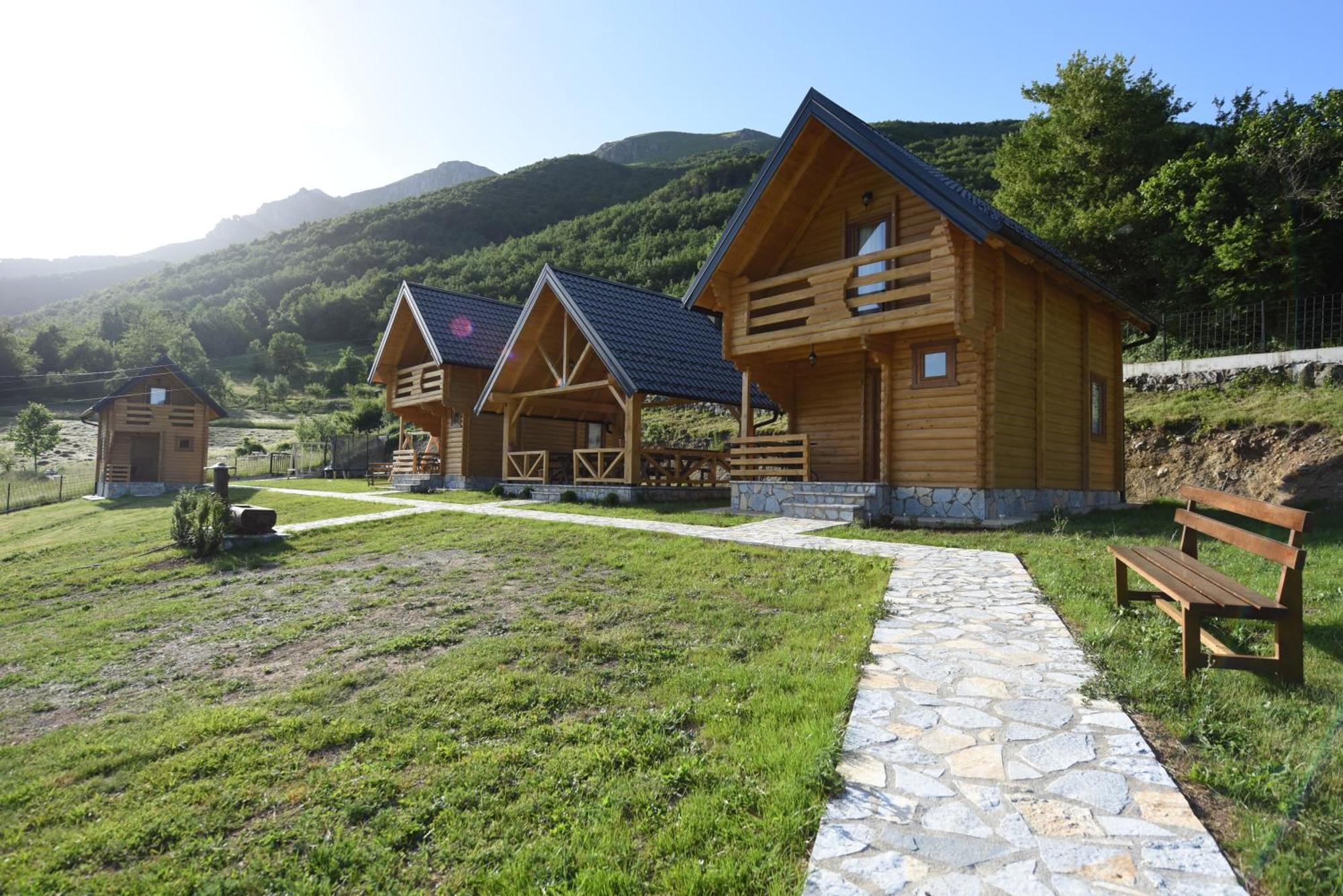 Soulrest Ekoresort - Mehov Konak Gusinje ภายนอก รูปภาพ