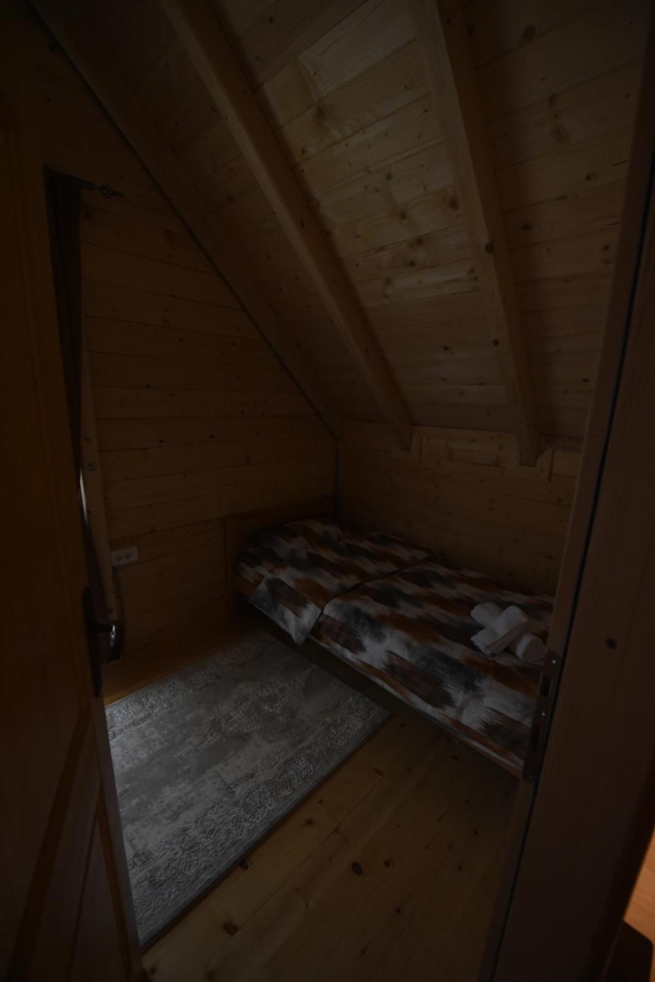 Soulrest Ekoresort - Mehov Konak Gusinje ภายนอก รูปภาพ